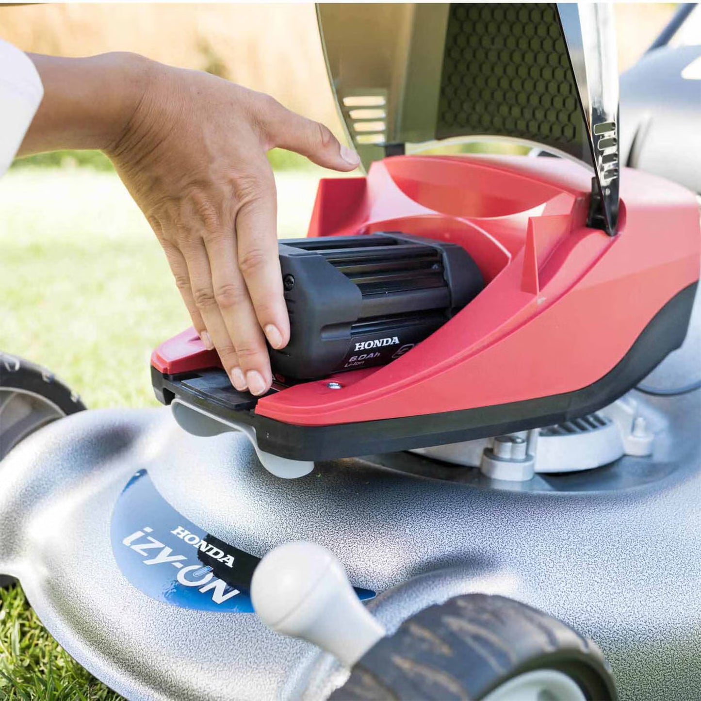 Tondeuses à batterie NUE (vendue sans chargeur ni batterie) HRG 416 XBP - 41cm